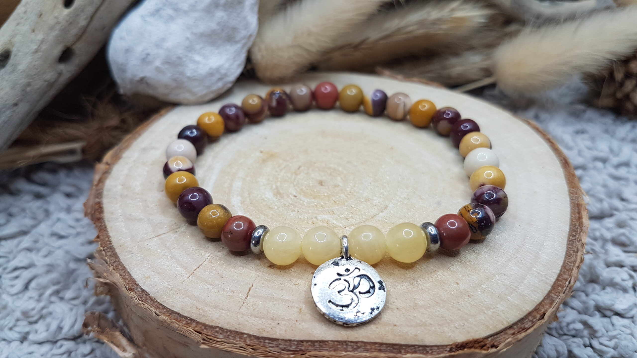 Bracelet Calcite orange & Jaspe Mokaite-Mini Om – Image 2