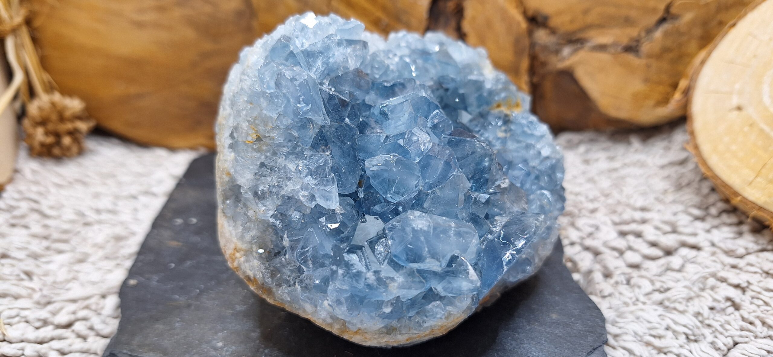 Géode de CELESTITE - 1010 g – Image 2