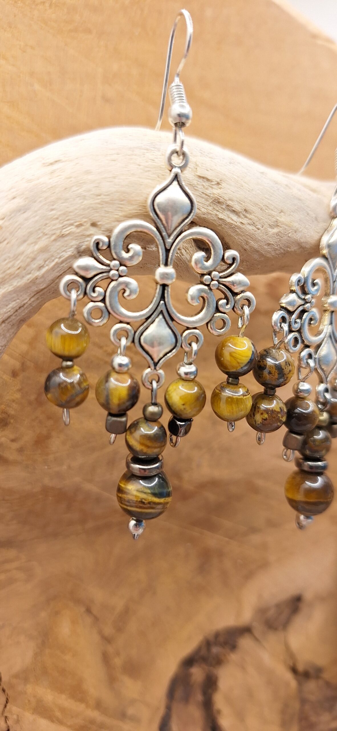 Boucles d'oreilles Bohème en Oeil de tigre. Crochet en acier inoxydable hypoallergénique